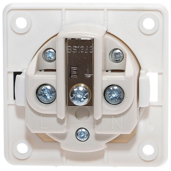 W4, W4 13 Amp Socket White (21221W)